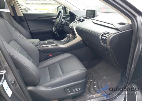 2021 Lexus Nx 300 z USA, uszkodzony, nr VIN JTJDARDZ2M2261262